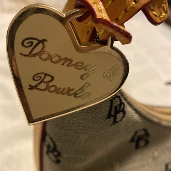 Dooney and Bourke Handbag - Picture 2 of 12